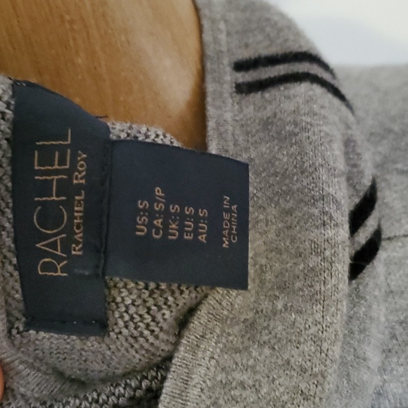 Rachel Roy grey sweater small - Picture 4 of 5